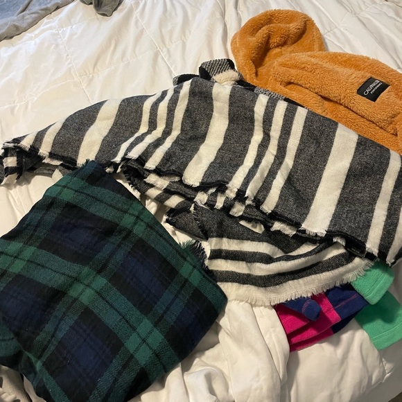 Fall Fleece and scarf Bundle! - Picture 5 of 5